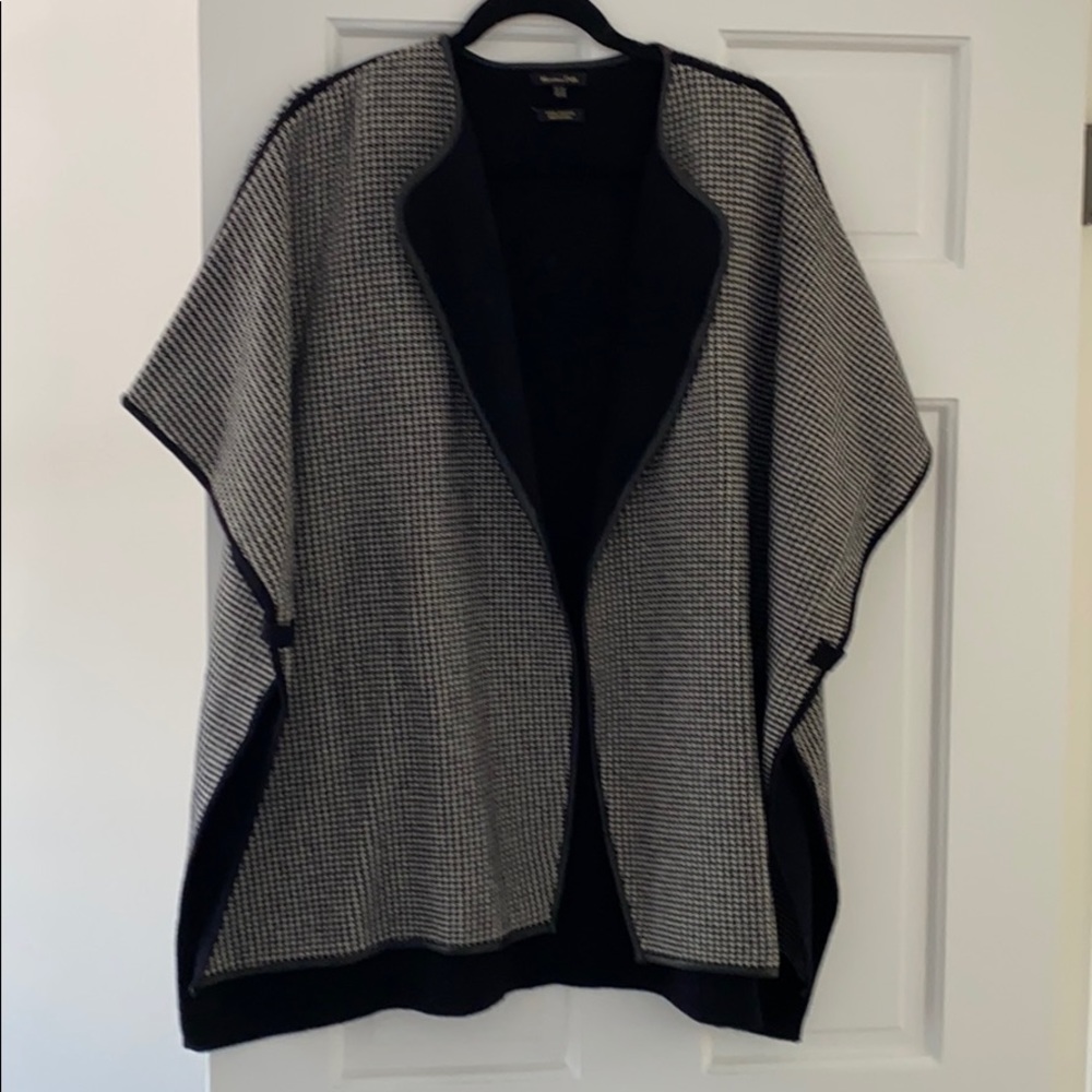 Reversible Massimo Dutti Houndstooth / black cape